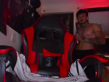 the beast master, live webcam girl, age 21, from CO, streaming now, muscle, bigcock