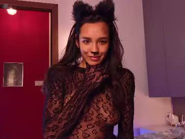 Tia, live webcam girl, age 28, streaming now, lovense, young