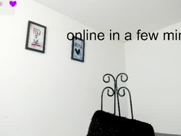 Carolina, live webcam girl, age 29, from CO, streaming now, pussy, smoke