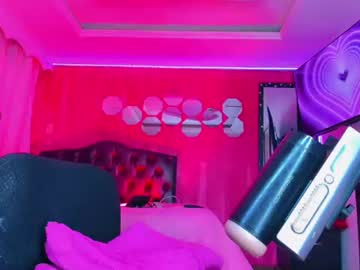 Tiffany, live webcam girl, age 19, from CO, streaming now, trans, cum