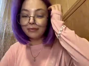 Ellis, live webcam girl, age 18, streaming now, teen, 18