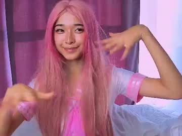 Lily, live webcam girl, age 18, streaming now, new, teen