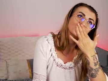 Tracy, live webcam girl, from RO, streaming now, bigboobs, french