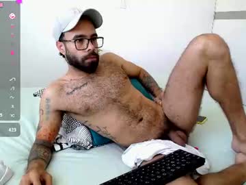 Hunter man, live webcam girl, from CO, streaming now, hairy, beard