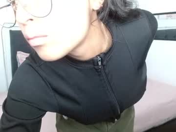 vane♥, live webcam girl, age 23, from CO, streaming now, saliva, anal