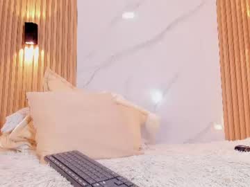 valentina, live webcam girl, age 19, from CO, streaming now, young, bbc