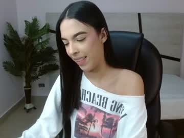 Valery Restrepo, live webcam girl, age 21, from CO, streaming now, skinny, 18