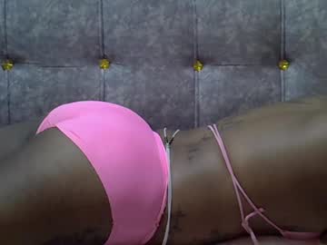 velvet, live webcam girl, age 25, from KE, streaming now, squirt, anal