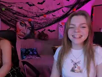 Ronni💎, live webcam girl, age 25, streaming now, young, shy