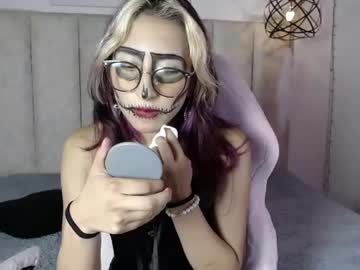 Vespera👀✨, live webcam girl, age 18, from CO, streaming now, cosplay, squirt