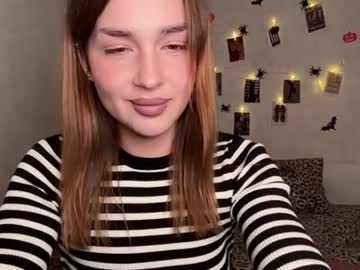 Violetta, live webcam girl, age 21, streaming now, smalltits, skinny