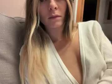 Lakshmi, live webcam girl, age 26, from FR, streaming now