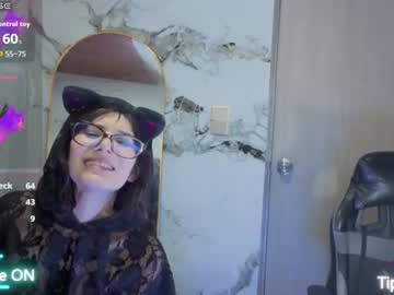 Live 10:00pm 6:00am COLOMBIAN HOUR, live webcam girl, age 18, from CO, streaming now, lovense, skinny