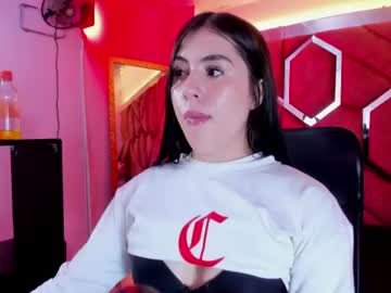 Victoria, live webcam girl, age 20, from CO, streaming now, latina, saliva
