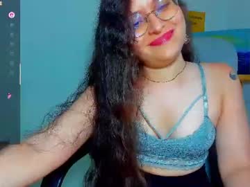 Vicky, live webcam girl, age 26, streaming now, smoke, dirtytalk