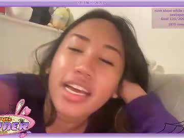 Vivi, live webcam girl, age 28, from US, streaming now, asian, filipina