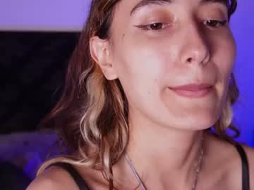 LOLA, live webcam girl, from CO, streaming now, smalltits, cumshow