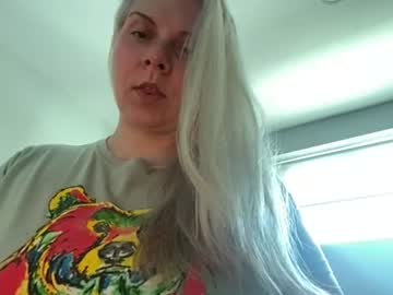 Iva, live webcam girl, age 38, from CA, streaming now, natural, bigboobs