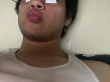 Alejandro, live webcam girl, age 20, from MX, streaming now, softcock, bored