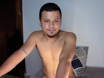 Yeiko, live webcam girl, age 24, from CO, streaming now, latino, bigcock