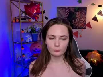 Mel, live webcam girl, age 22, streaming now, lovense, skinny