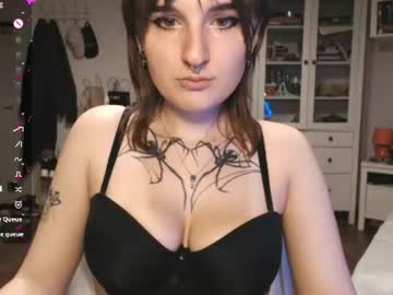 hanna, live webcam girl, age 24, streaming now, tattoo, bigboobs