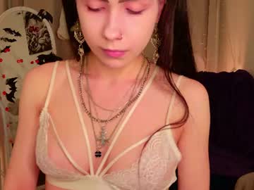 Kate, live webcam girl, age 18, streaming now, natural, 18