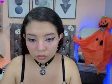 YUNO, live webcam girl, from CO, streaming now, lovense, squirt