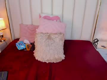 Zenda, live webcam girl, age 31, from CO, streaming now, latina, bigass