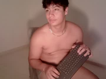 zeus_183, live webcam girl, age 21, from CO, streaming now, master, bigcock