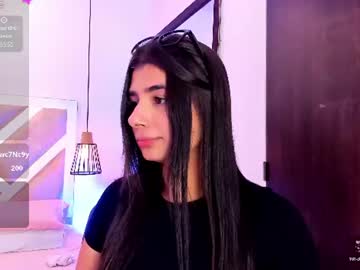 zia, live webcam girl, age 25, from CO, streaming now, bigass, latina
