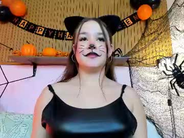 Zoe, live webcam girl, age 18, from CO, streaming now, 18, natural