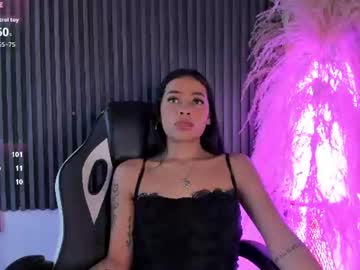 Zoeh Miller ♥, live webcam girl, age 21, from CO, streaming now, party, ebony