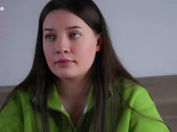 Lucy, live webcam girl, age 19, bigass, new