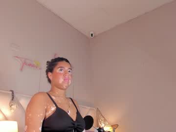 WENDY, live webcam girl, age 20, from CO, streaming now, latina, ebony