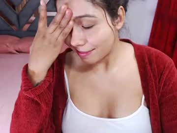 johana, live webcam girl, age 37, from CO, streaming now, mature, bignipples