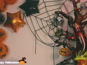 aggie_swett, live webcam girl, from CO, streaming now, ahegao, saliva