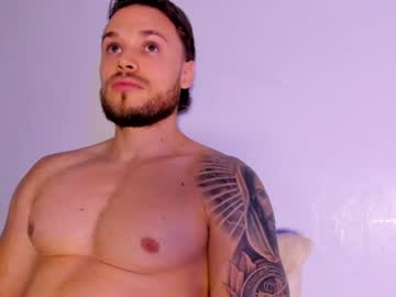 Adrien, live webcam girl, age 30, from CO, streaming now, latino, cum