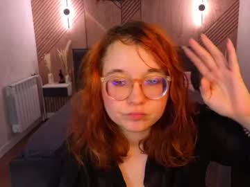 Aleks, live webcam girl, age 19, streaming now, hairy, redhair