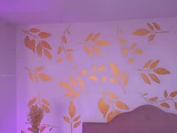 Alix, live webcam girl, from CO, streaming now, fuckmachine, squirt