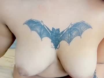 Alice ⭐, live webcam girl, age 20, from CO, streaming now, new, ebony