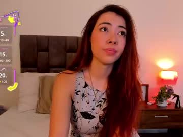 Alice Cullen, live webcam girl, from CO, streaming now, latina, redhead