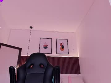 alis, live webcam girl, age 22, from CO, streaming now, latina, smalltits