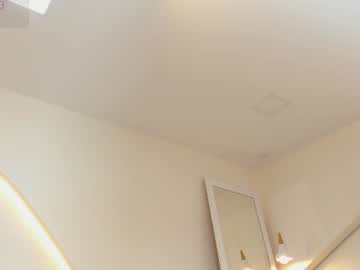 Alli 💖, live webcam girl, age 32, from CO, streaming now, fuckmachine, milf