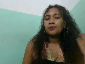 alyahtah, live webcam girl, from MG, streaming now