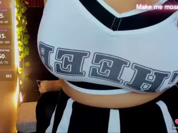 Amanda Moore, live webcam girl, age 25, from VE, streaming now, bigtits, curvy