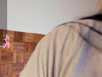 Myte, live webcam girl, age 19, from CO, streaming now, new, latina