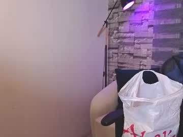 Amber, live webcam girl, age 49, from CO, streaming now, new, milf