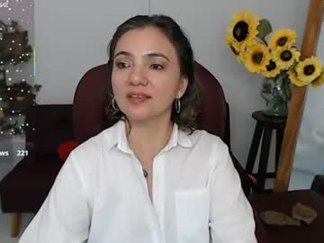 ♥ANA♥, live webcam girl, age 46, from CO, streaming now, lovense, milf