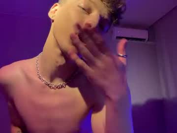AndyTwinkkk, live webcam girl, age 22, streaming now, twink, gay